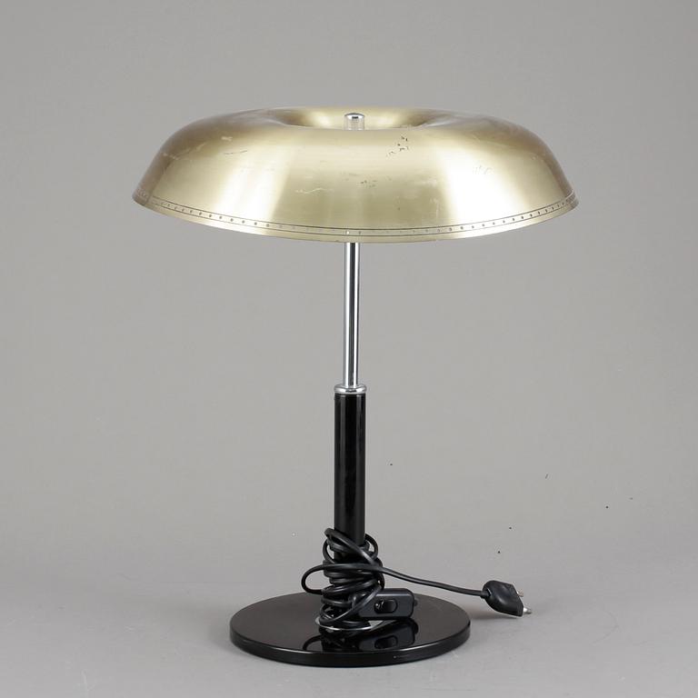 SKRIVBORDSLAMPA, 1900-talets andra hälft.