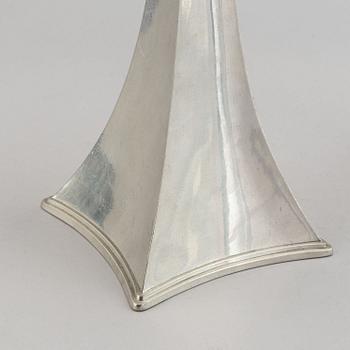 Just Andersen, ljusstakar, ett par, tenn, Danmark, 1920-30-tal.