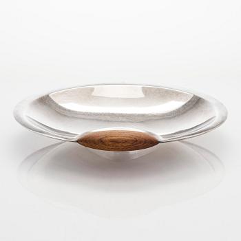 Tapio Wirkkala, brödkorg, TW3, silver och teak, Kultakeskus, Tavastehus 1963.
