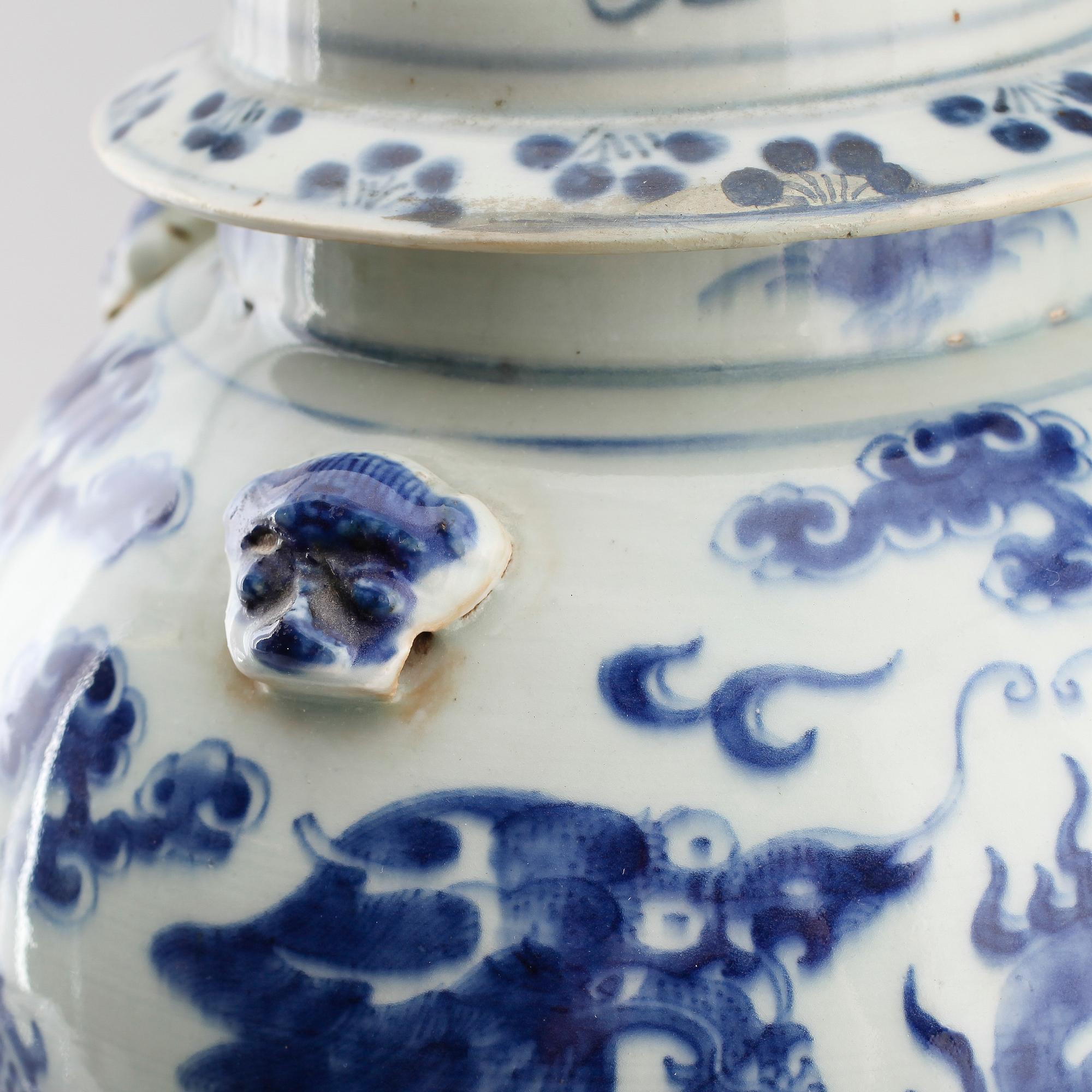 LOCKURNA, porslin, Kina, Qingdynastin, 1800-tal.