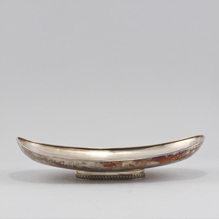SKÅL, silver, svenska importstämplar, 1900-talets mitt. Vikt 701 g.