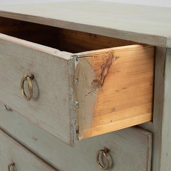 Chest of drawers, 19th century.