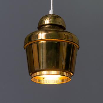 Alvar Aalto, taklampa, modell A 330, "Golden bell", Valaistustyö.
