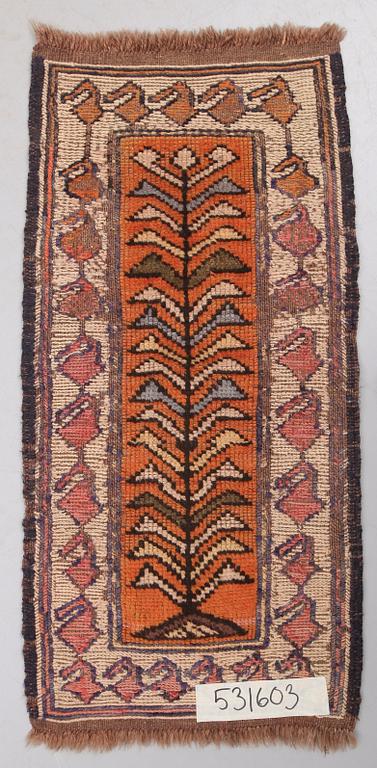 MATTA, orientalisk, semiantik.  Ca 87 x 40 cm.
