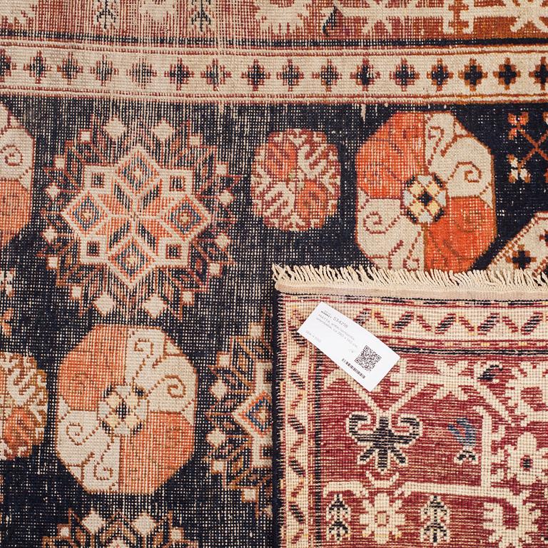 MATTA, antik/semiantik, orientalisk, ca 280 x 140 cm.