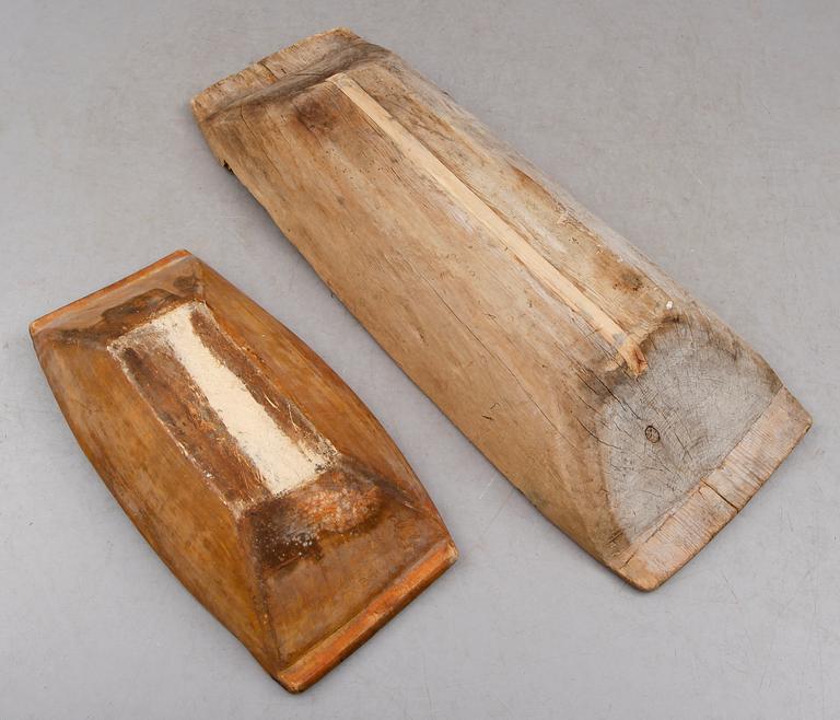 TRÅG, 2 st, allmoge, 1800-tal.