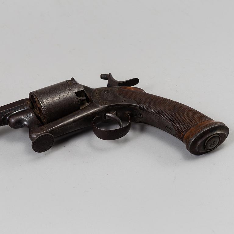 REVOLVER, 1800-talets mitt.