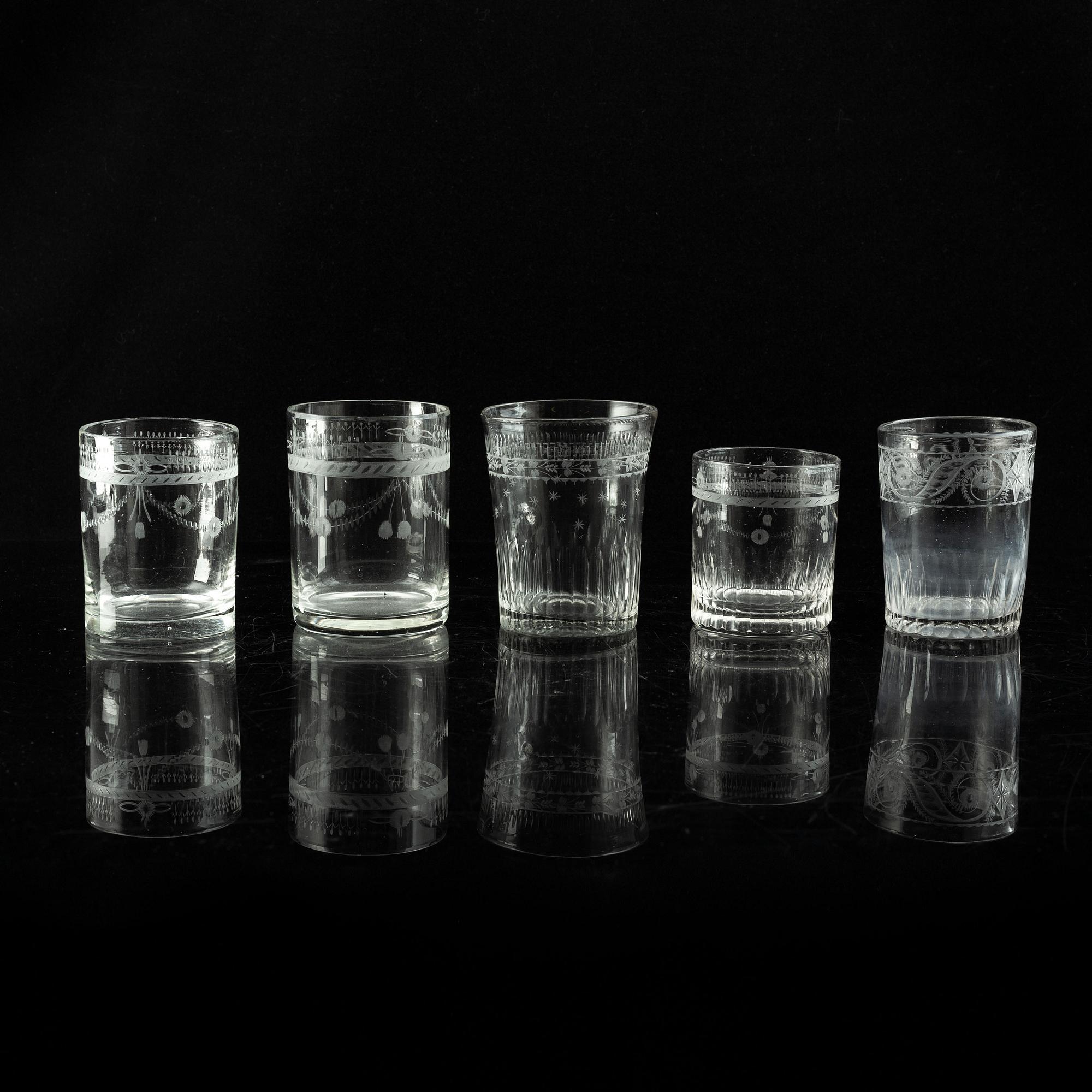 A set of 15 water glasses, 18/19th Century.