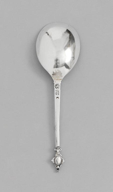 SKED med sköldknopp, av Johan Wallman, Varberg 1719.