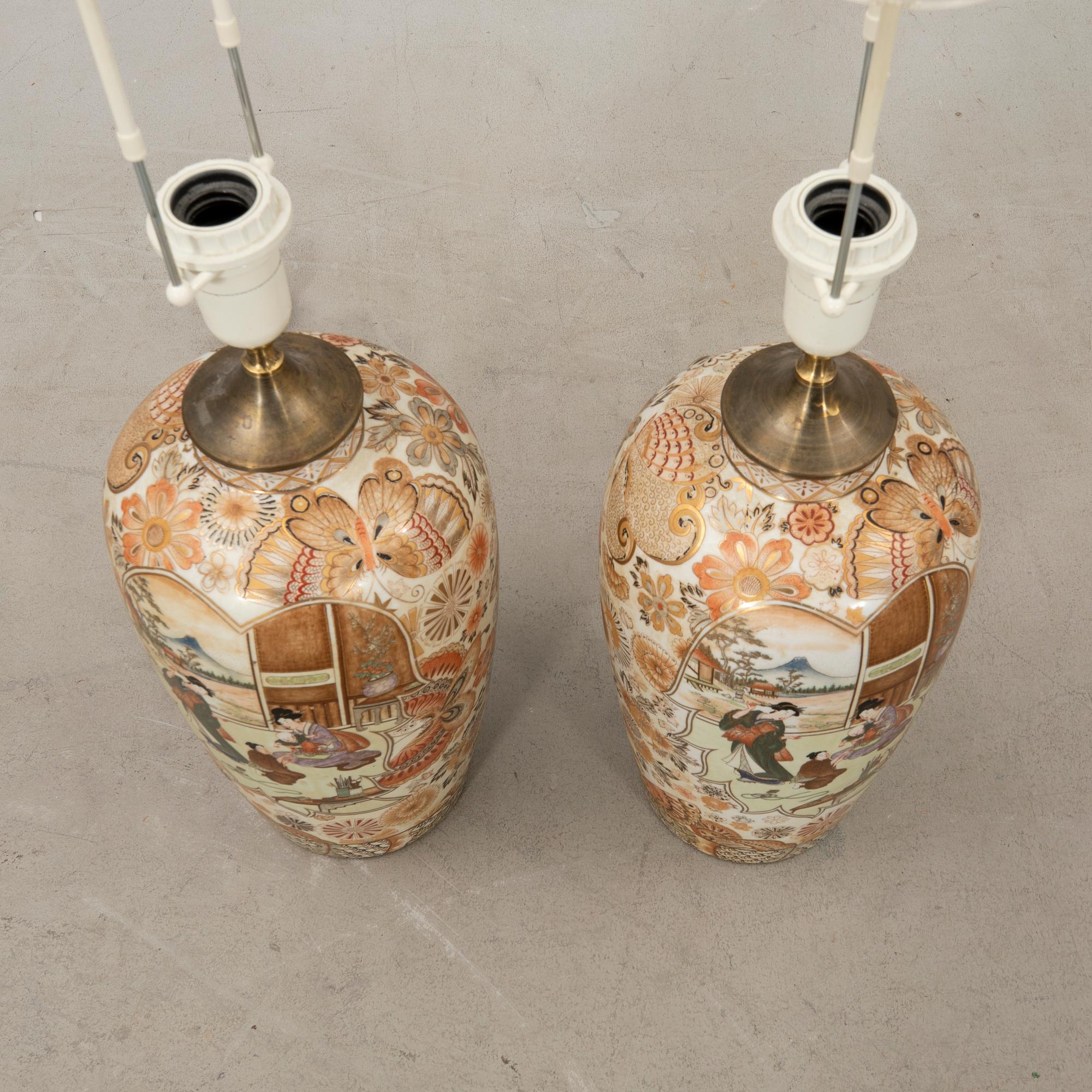 Table lamps a pair Japan 20th century porcelain.