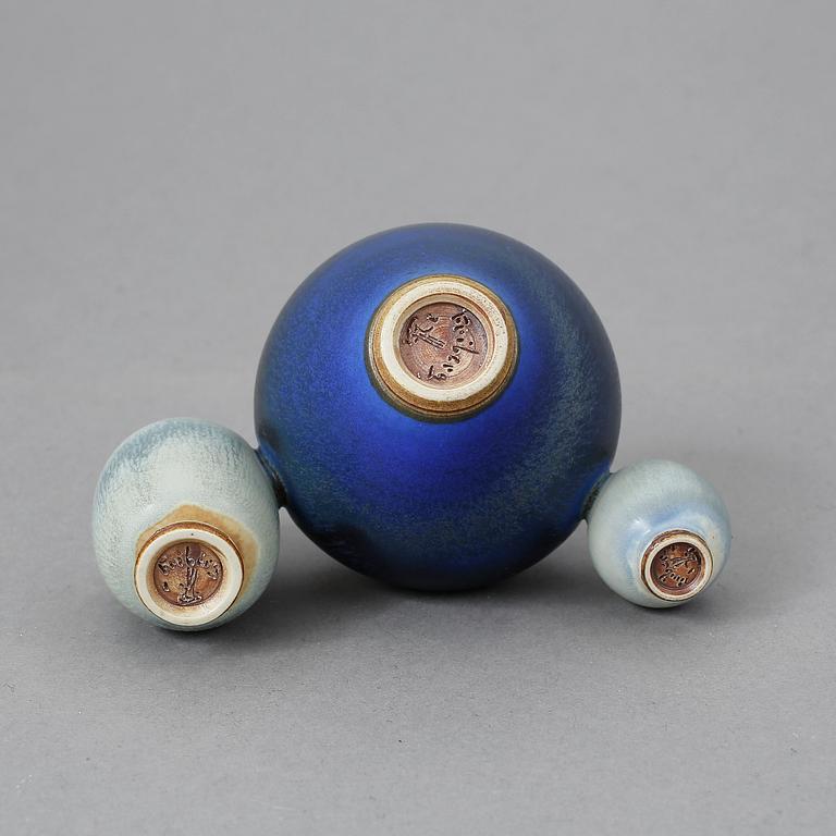 MINIATYRVASER, 3 st, sammanbrända, stengods, Berndt Friberg, Gustavsberg studio 1950-60-tal.
