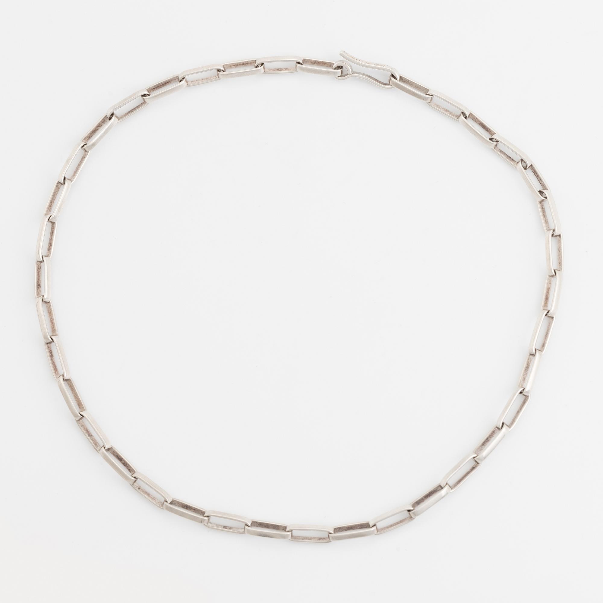 Karl-Ingemar Johansson, collier, silver.