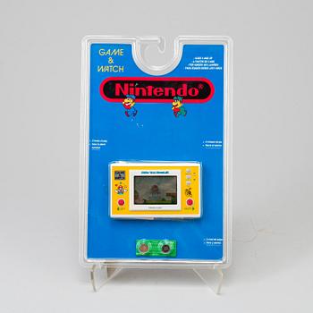 A Nintendo Game&Watch Mario the Juggler game Japan 1991.