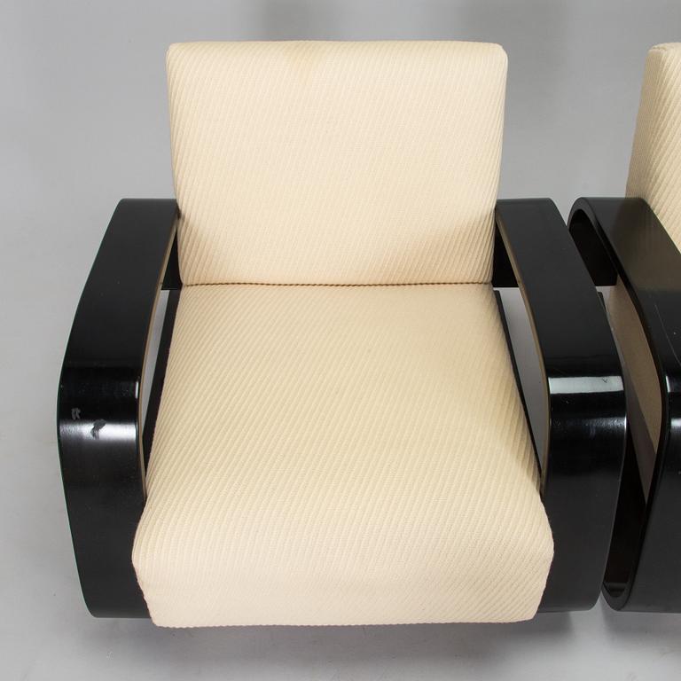 Alvar Aalto, fåtöljer ett par, "Tank chair" modell 400, Artek, 1970-tal.