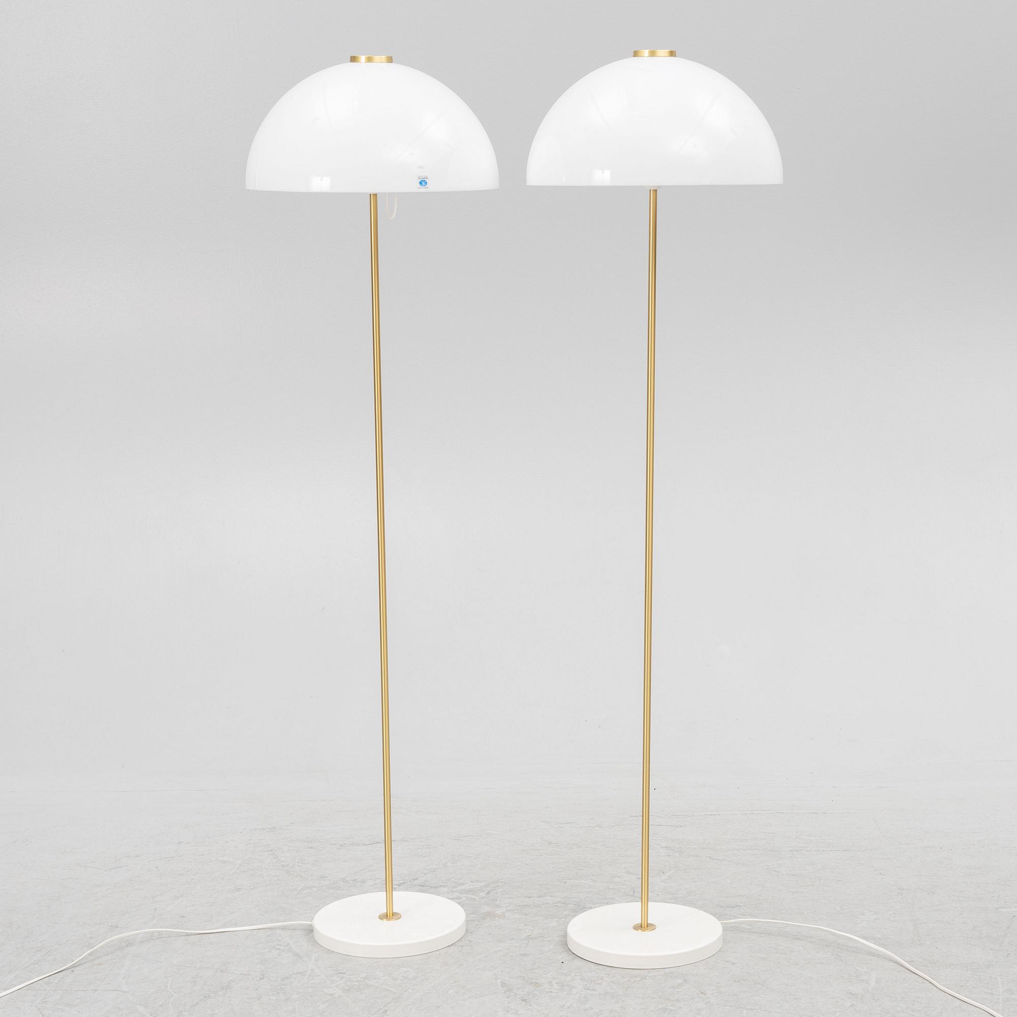 Yki Nummi, golvlampor, ett par, "Kupoli", Innolux, Finland, 2000-tal.