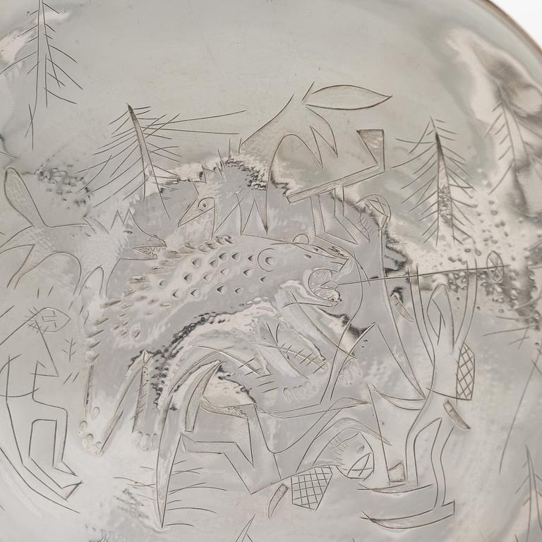 Tapio Wirkkala, Fat, silver, "Björnjakt", Tillander, Helsingfors 1951.