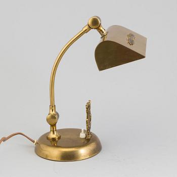 A mid 20th century brass table lamp.