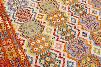 A carpet, Kilim, ca 301 x 206 cm.