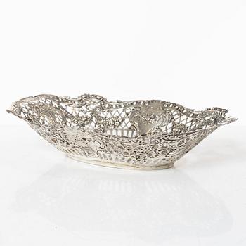 A silver bread basket, Swedish import mark, circa 1900.
