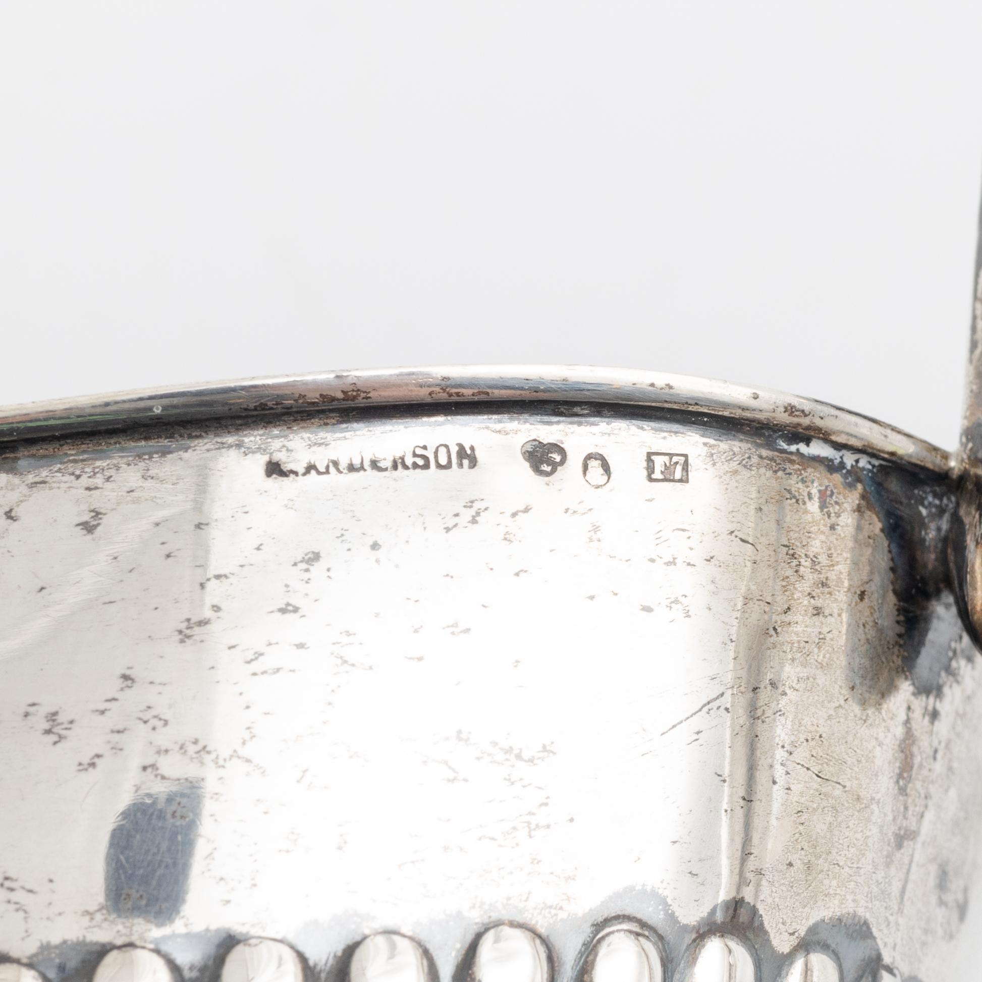 K Anderson, sockerskål och gräddkanna, 2 delar, silver, Stockholm 1908. Gustaviansk stil.