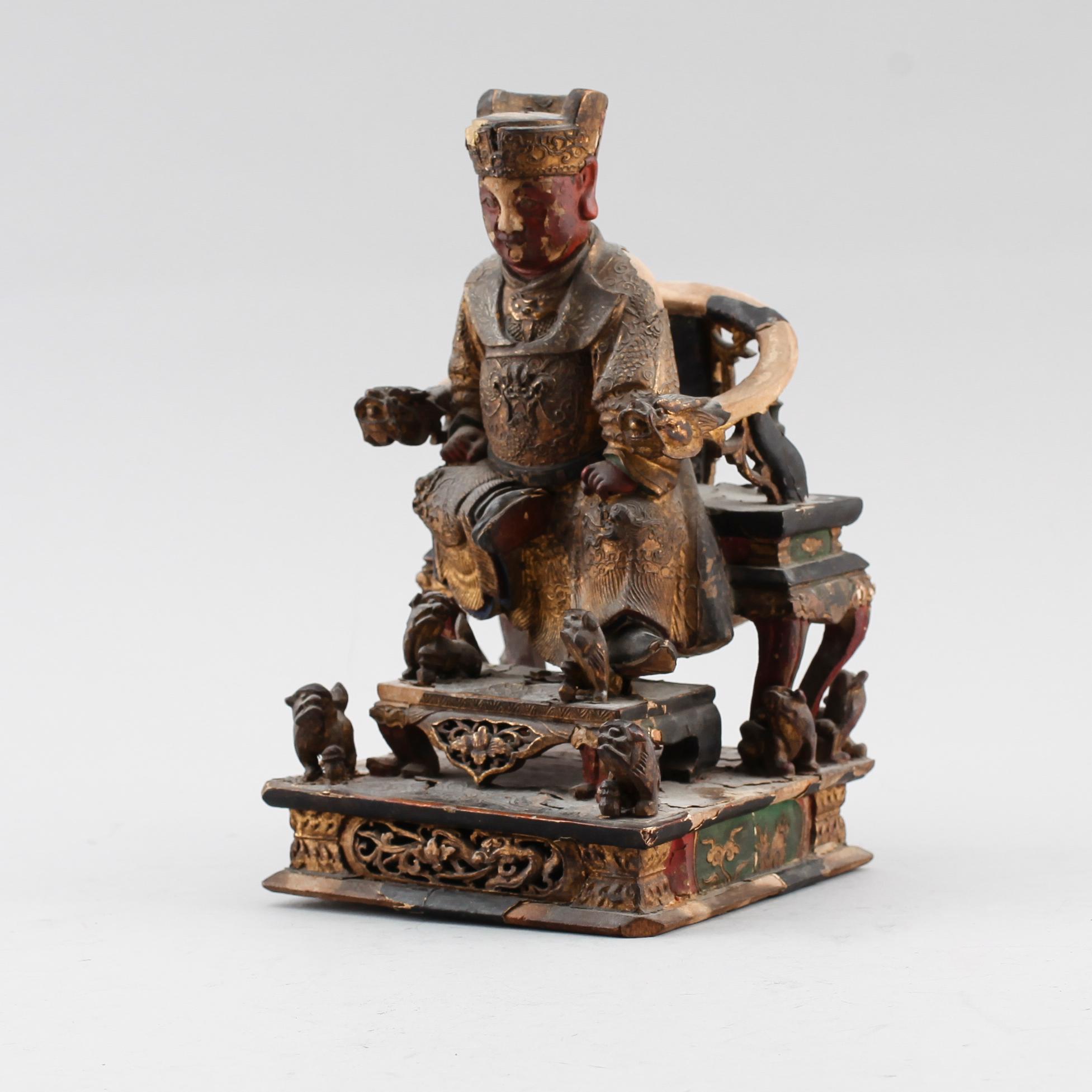 SKULPTUR, snidat trä, Kina, sannolikt 1800-tal.