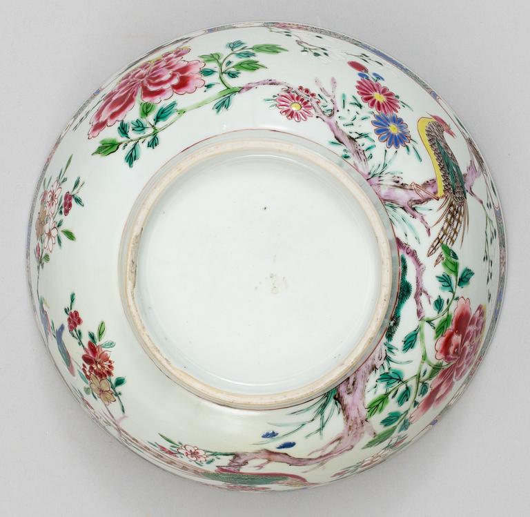 A famille rose punch bowl, Qing dynasty, Qianlong (1736-95).