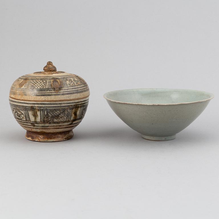 A Sawankhalok jar with cover and a pale celadon glazed bowl for the South East Asian market.