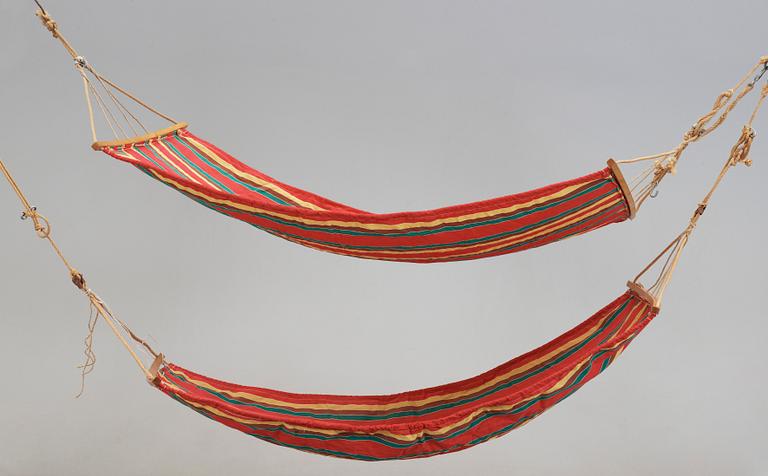 HÄNGMATTOR, ett par, 1970-tal.