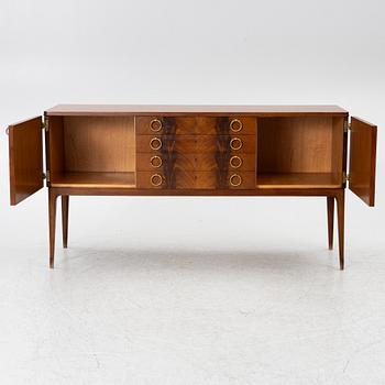 Bertil Fridhagen, sideboard, "Edvard", Svenska Möbelfabrikerna, Bodafors, omkring 1900-talets mitt.