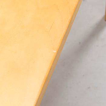 Alvar Aalto, modell 81 B, Artek 1980-tal.