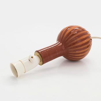Marita Lybeck, A red clay tablelamp modell 1311. Retailer Stockmann / Artek, Finland.