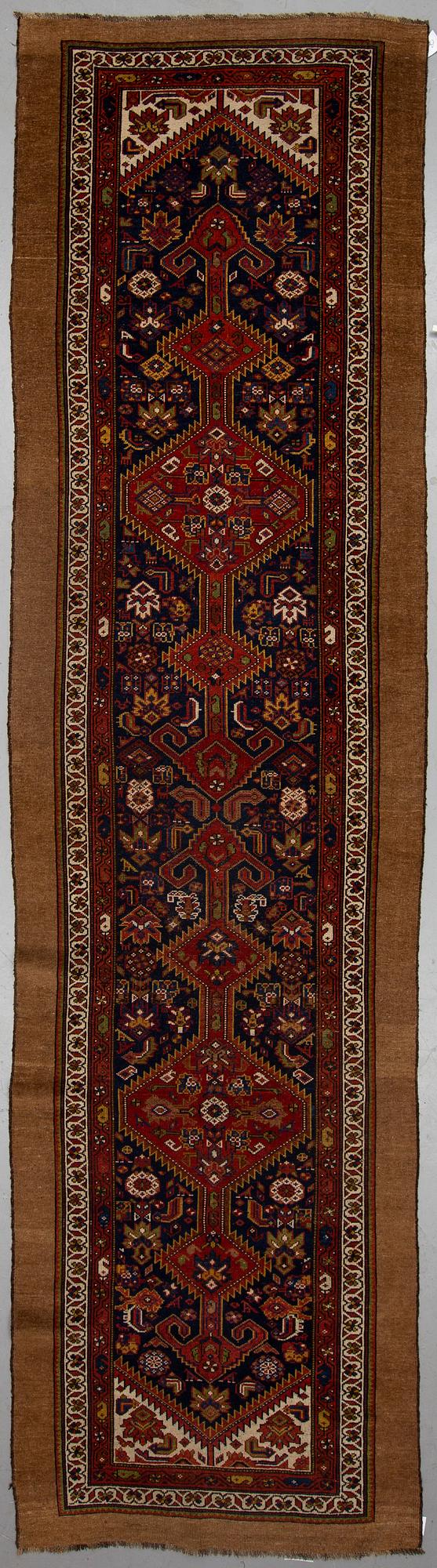 MATTO, Hamadan, ca 412 x 114 cm.