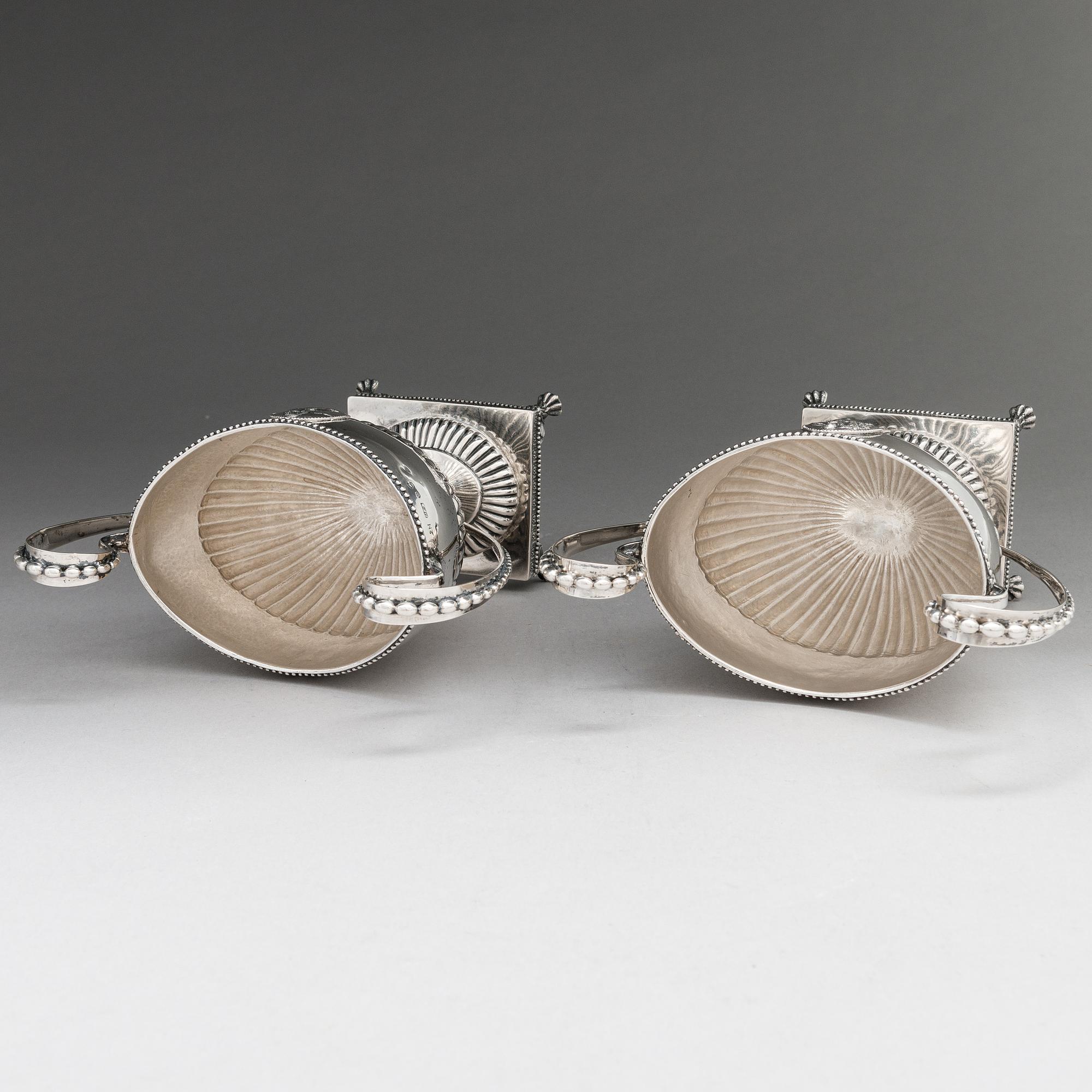 Sockerskålar, ett par, silver, gustavianska, Daniel Elfboms änka, Gävle 1795.