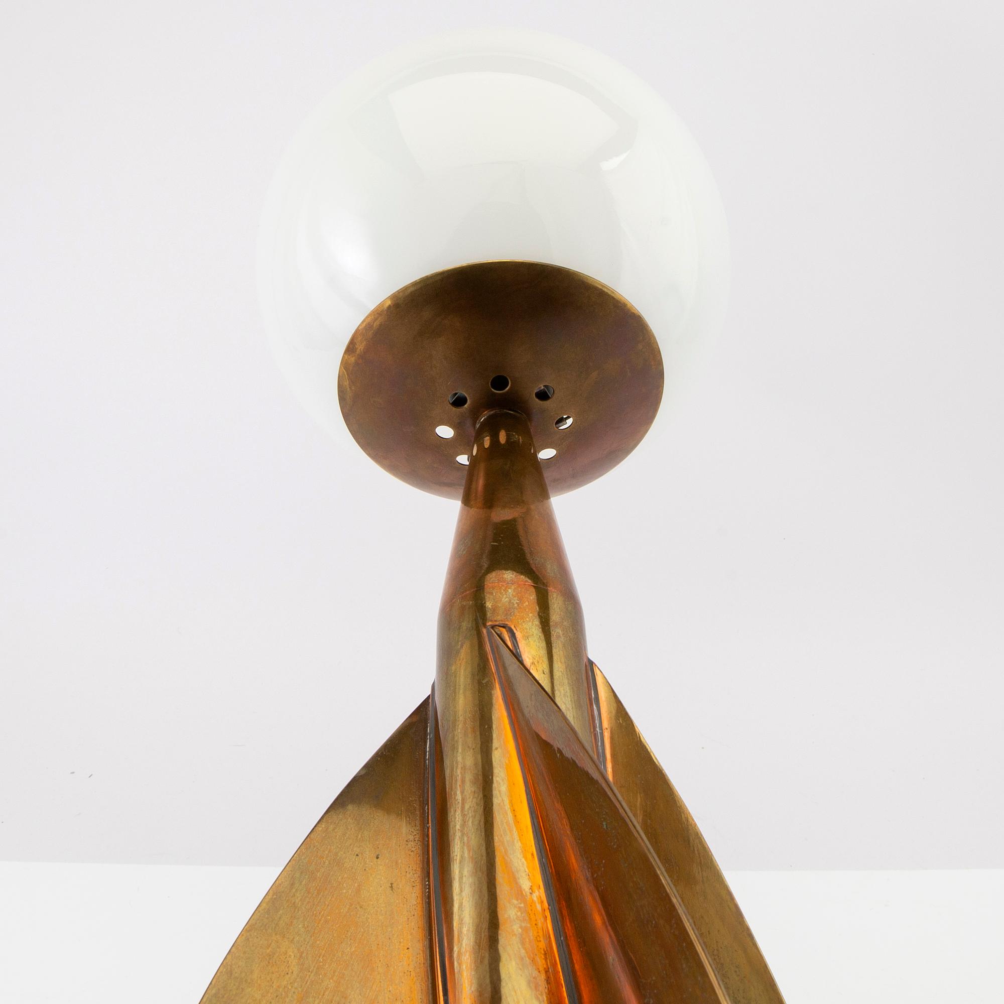 Bordslampa 1900-talets senare del.