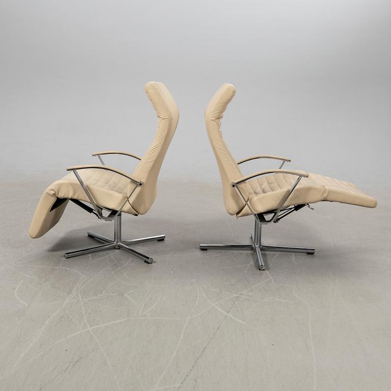 Loungestolar, ett par, 1900-talets slut.