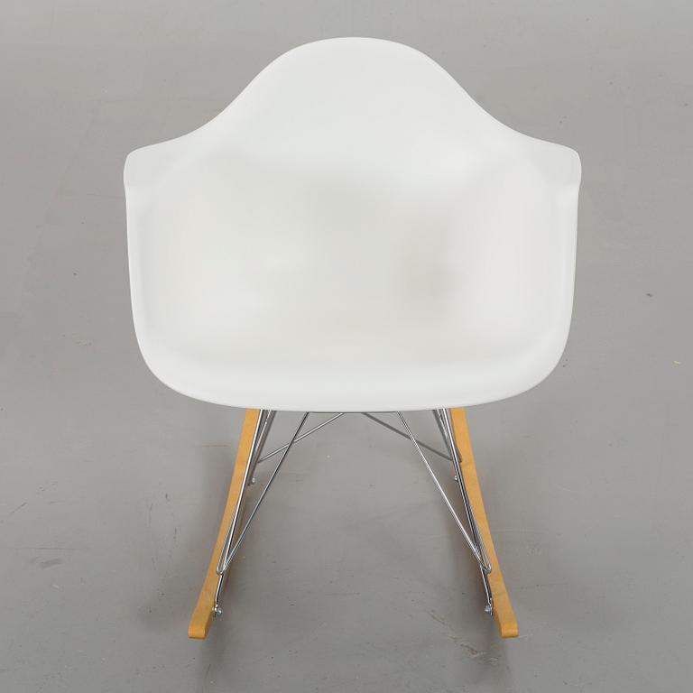 CHARLES & RAY EAMES, gungstol, "RAR", Vitra, 2017.