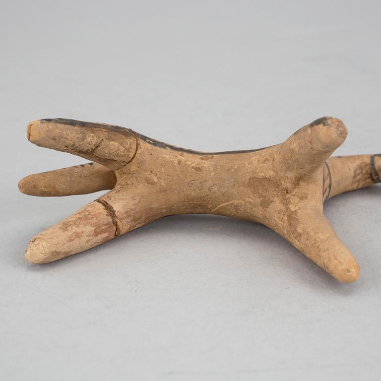 HÄSTFIGURINER, 2 st, lergods, Boeotien ca 600-400-före Kristus.