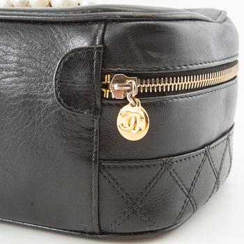 Chanel, vanity bag.
