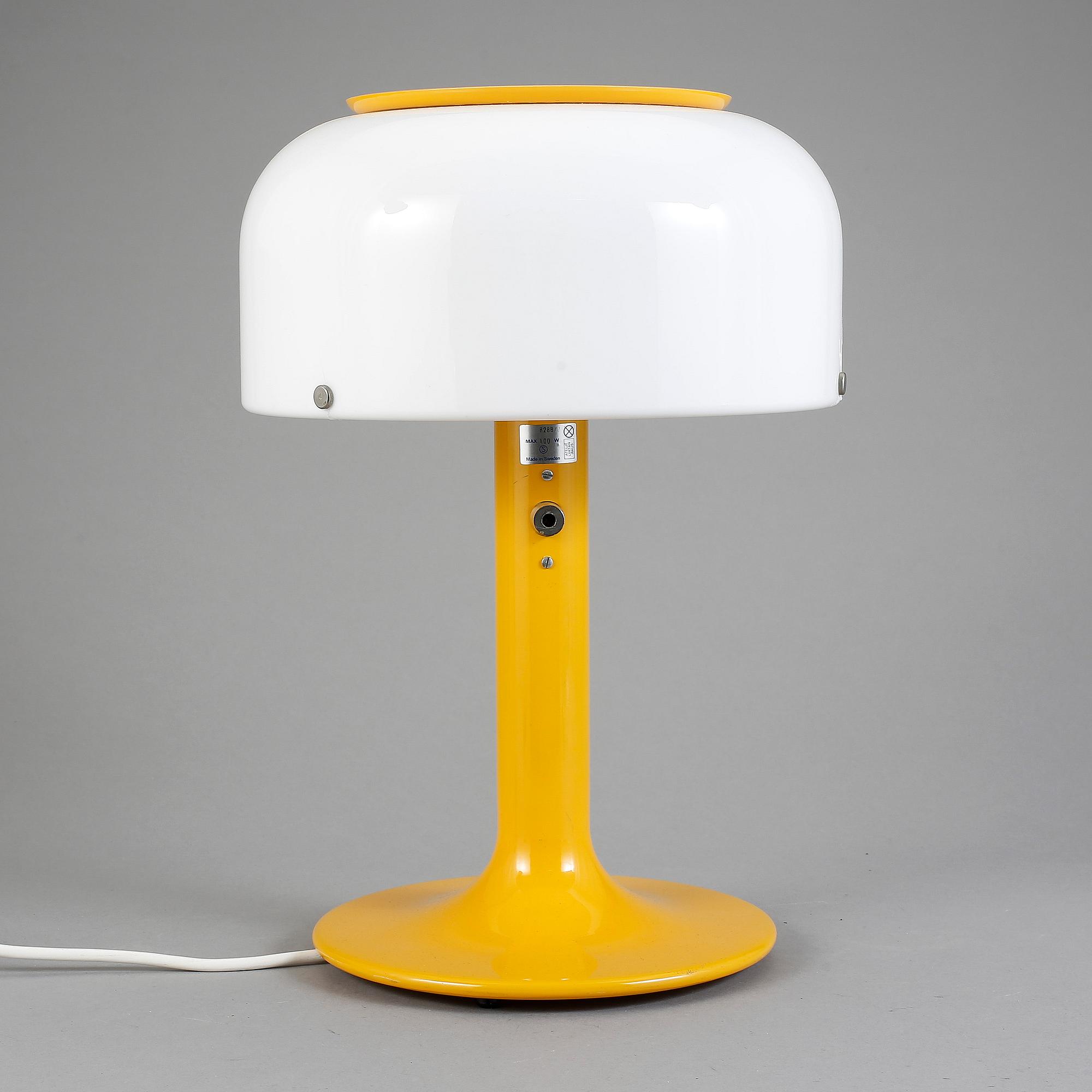 BORDSLAMPA, "Knubbling", Anders Pehrson, Ateljé Lyktan, Åhus, 1900-talets fjärde kvartal.