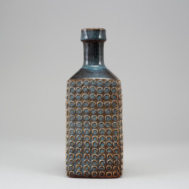 STIG LINDBERG, a stoneware vase, Gustavsberg studio, Sweden 1966.