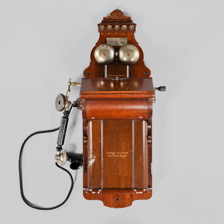 VÄGGTELEFON, Jydsk Telefonaktieselskab, tidigt 1900-tal.