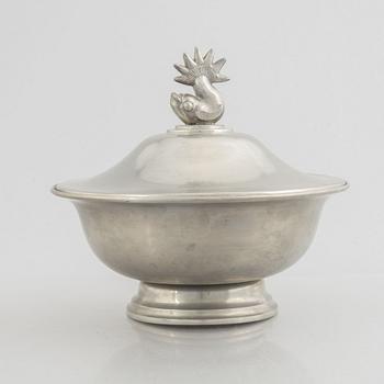 Nils Fougstedt, a pewter bowl with cover, Herman Bergman AB, Stockholm 1929.