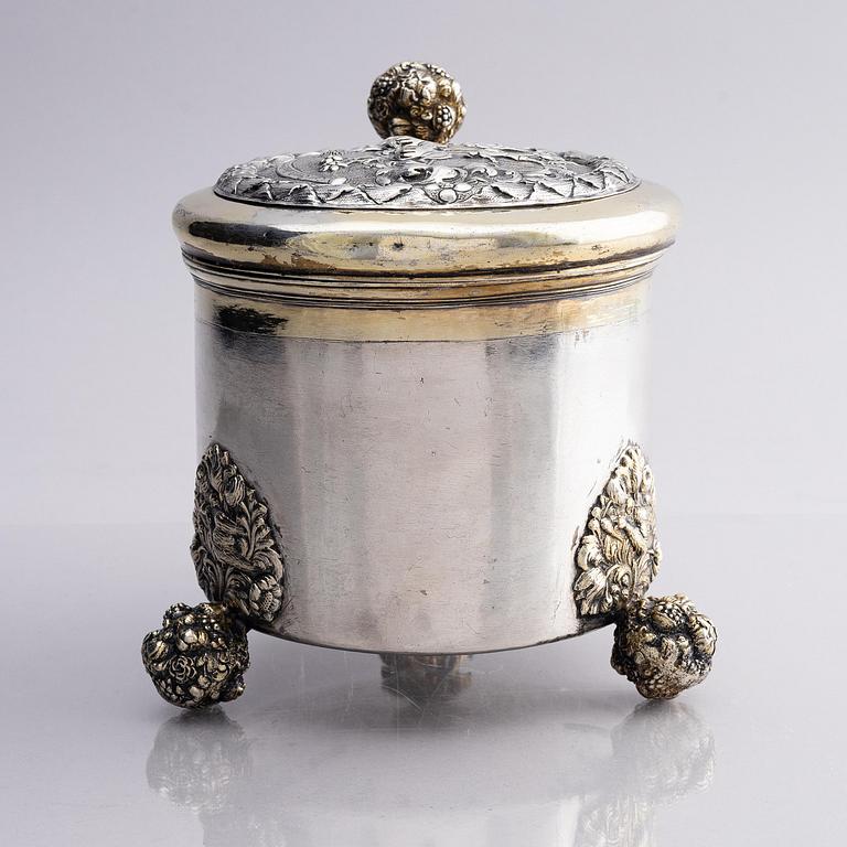 A Baltic 17th century parcel-gilt silver tankard, mark of Johan Strengman, (active 1686, 1690-1701) probably 1691, Nyen.