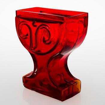 HELENA TYNELL, maljakko, "Victoriana", Riihimäen Lasi Oy. Tuotannossa  1970-1971.