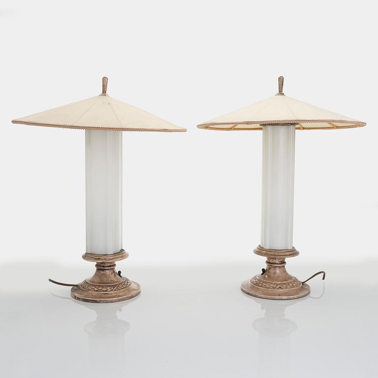 Birger Hahl, a pair of Art Déco Table lights, Finland 1920s.