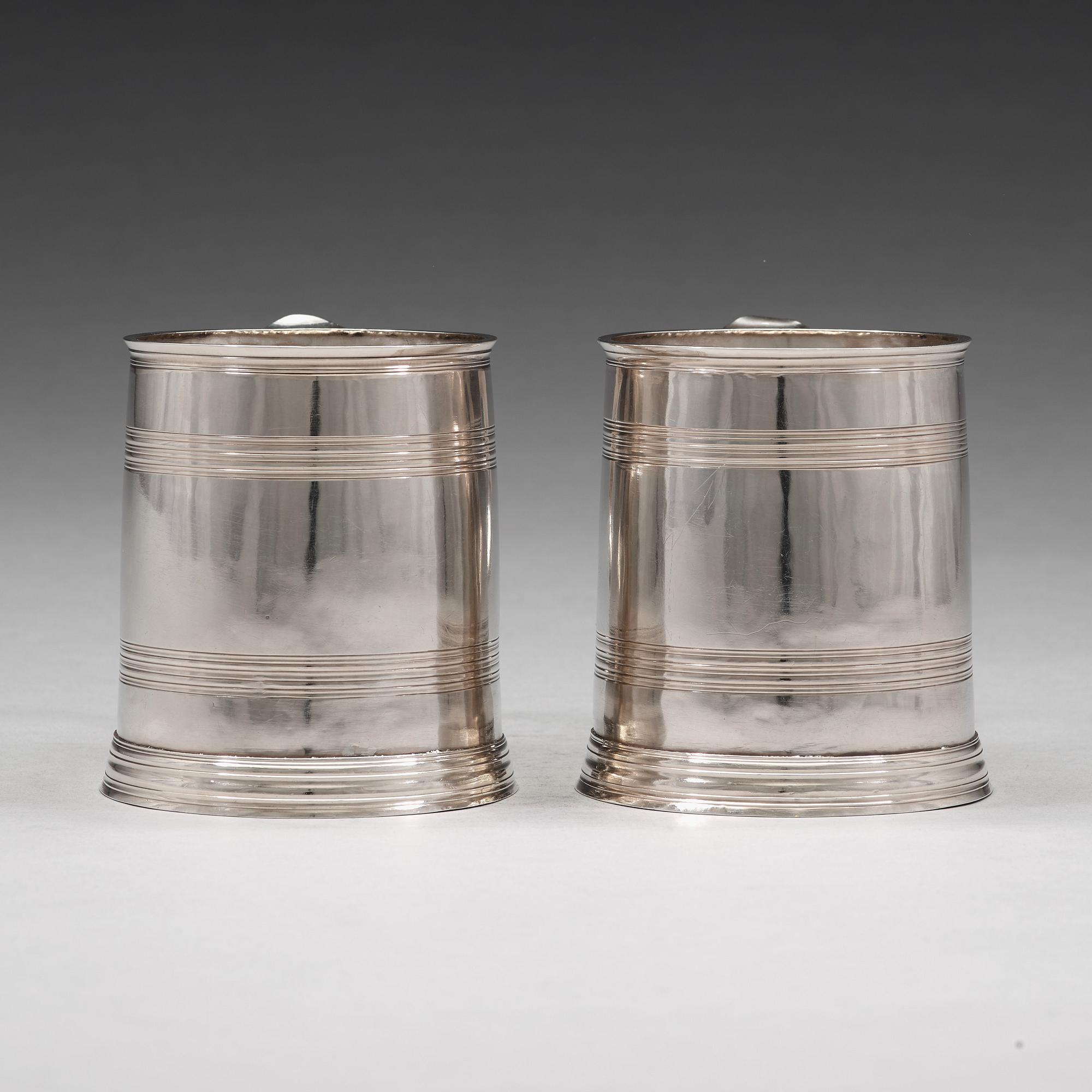 John Cory, muggar, ett par, silver, London 1704, Queen Anne.