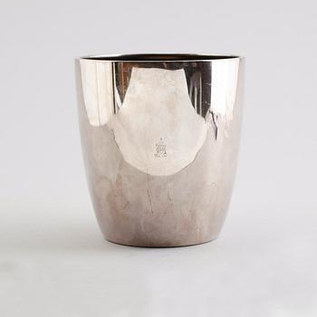 VINKYLARE, nysilver, Gust Eriksson, Gense, Eskilstuna, 1900-talets mitt.