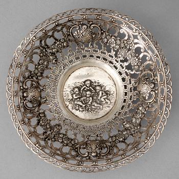 SKÅLFAT, silver, Tyskland 1900-tal. Vikt ca 125 gram.
