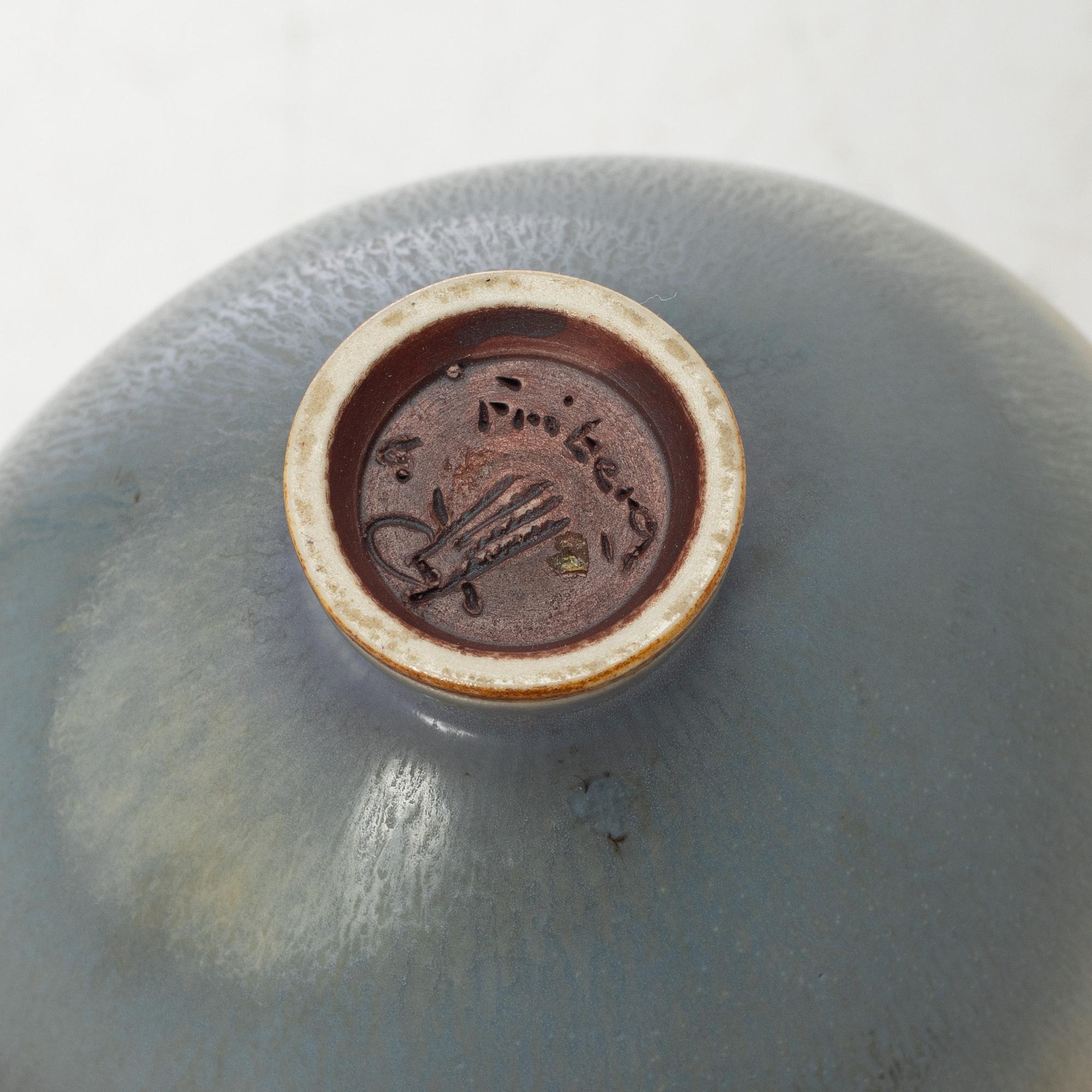 Berndt Friberg, vas och skål, stengods, Gustavsberg, ankargods, 1939-44 och Gustavsbergs Studio 1961.