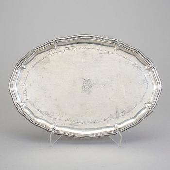 BRICKA, silver, AU Wahlberg, Gävle 1931, importstämplar. Vikt ca 770 gram.